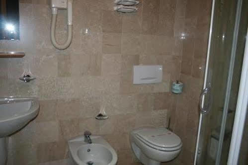 Corte Uccellanda Relais Monzambano Buitenkant foto